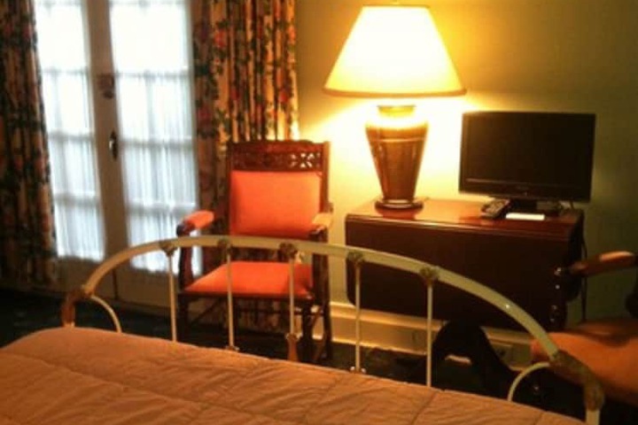 Room 26 of 49