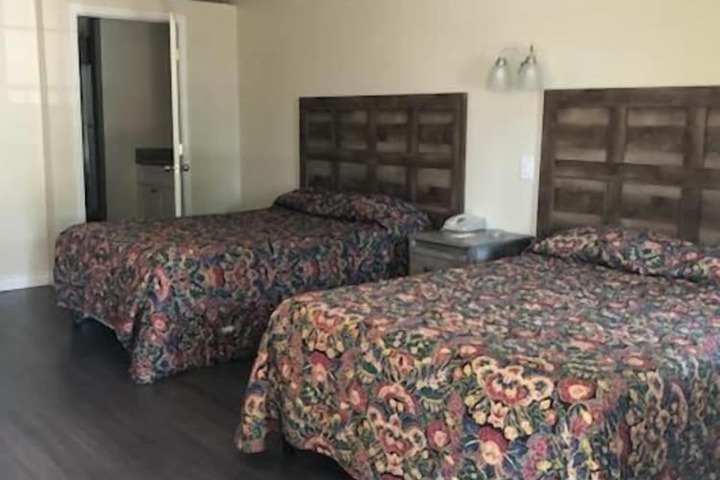 Room 7 of 30