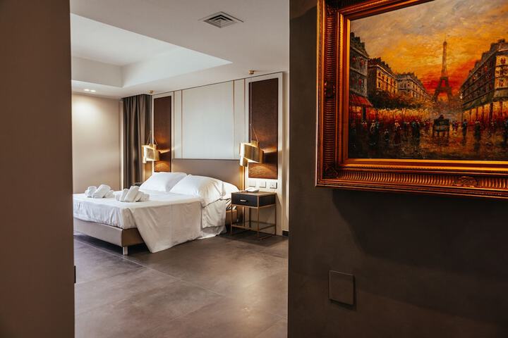 Room 3 of 75