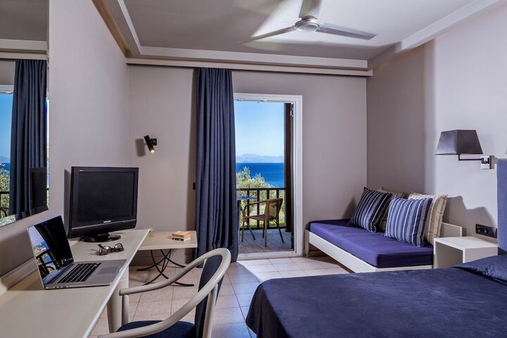 Room 40 of 111