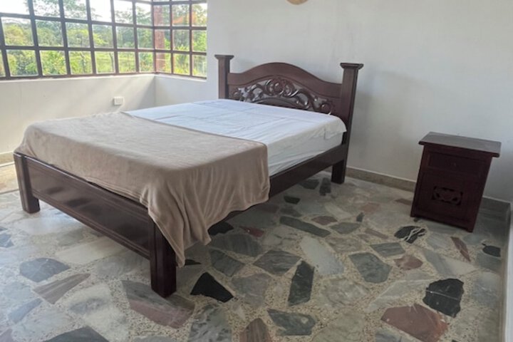 Room 7 of 27