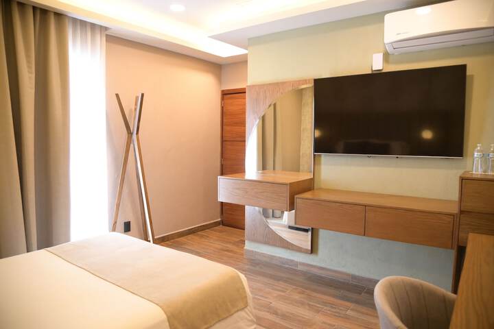 Room 36 of 86