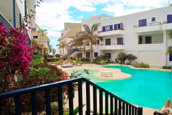 Pool 21 of 31