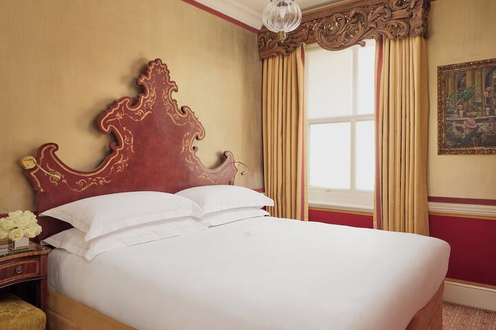 Room 79 of 229