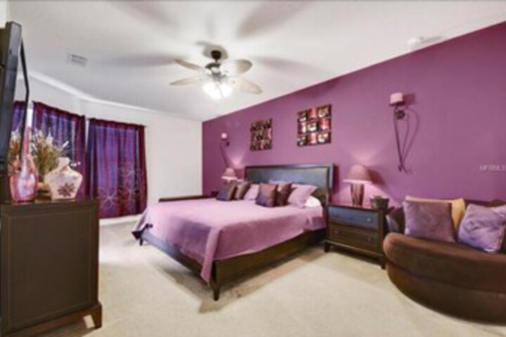 Room 18 of 19