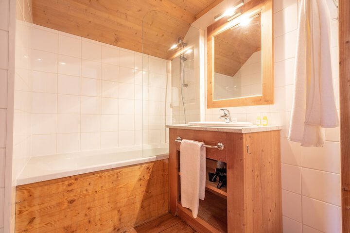 Room 14 of 29