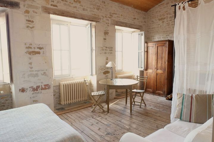 Room 49 of 105
