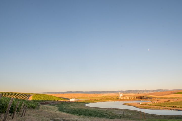 Hotel Exterior 77 of 95