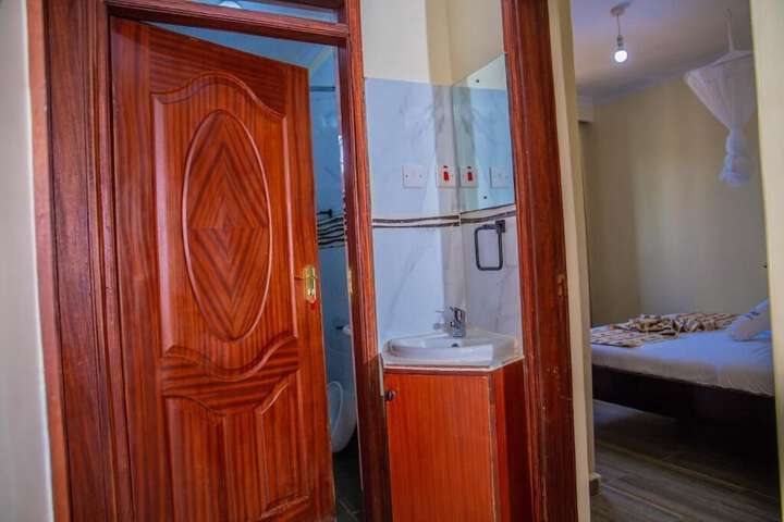 Room 18 of 34