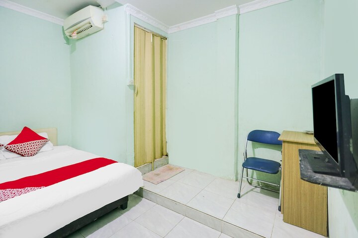 Room 8 of 24