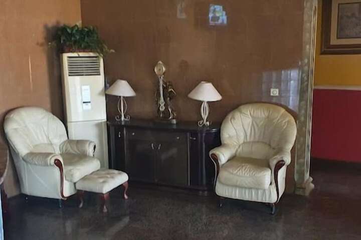 Royal Pavilion Hotel and Suites