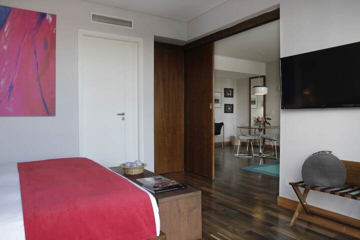 Room 11 of 81