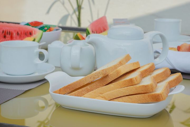 Breakfast/Coffee Service 23 of 36