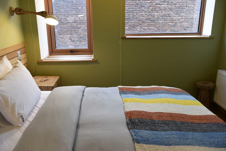 Room 15 of 92