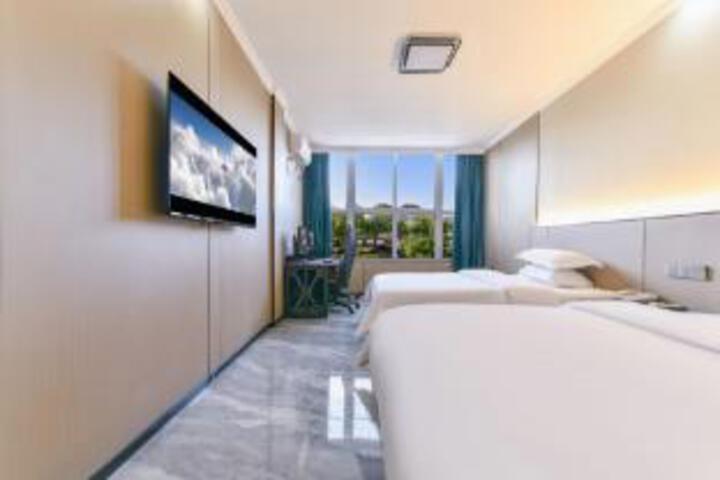 Room 20 of 21