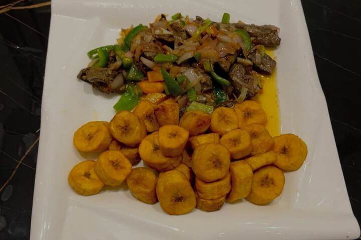 Dining 52 of 99
