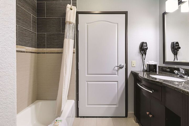 Room 8 of 39