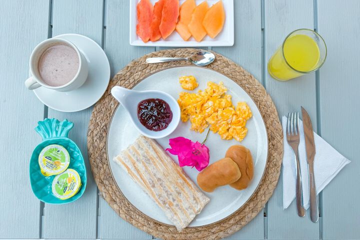 Breakfast/Coffee Service 103 of 116