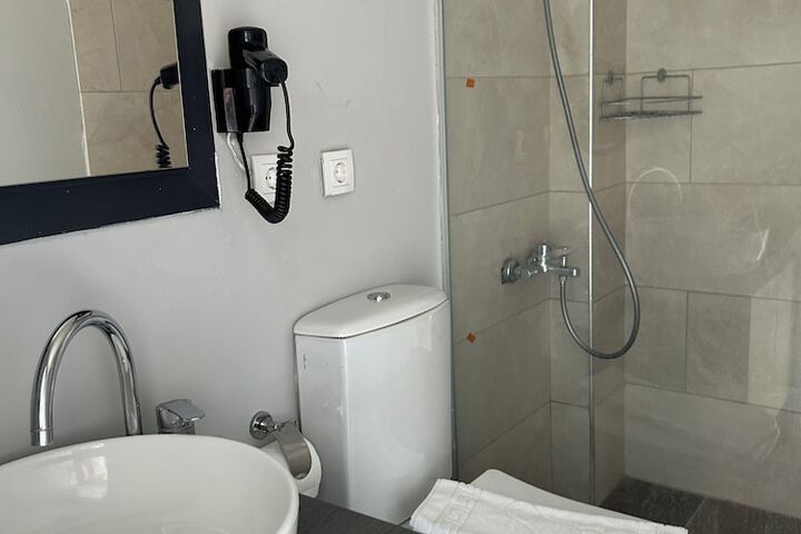 Room 34 of 55