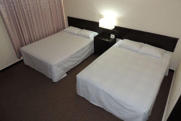 Room 12 of 20