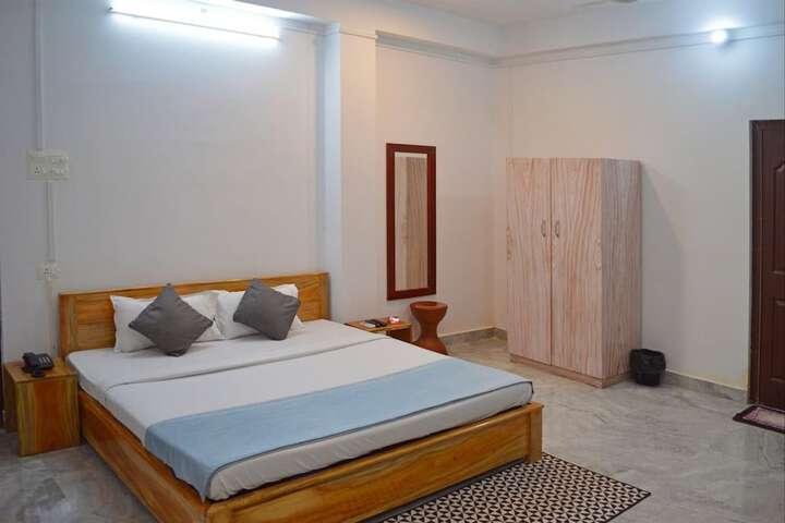 Room 3 of 19
