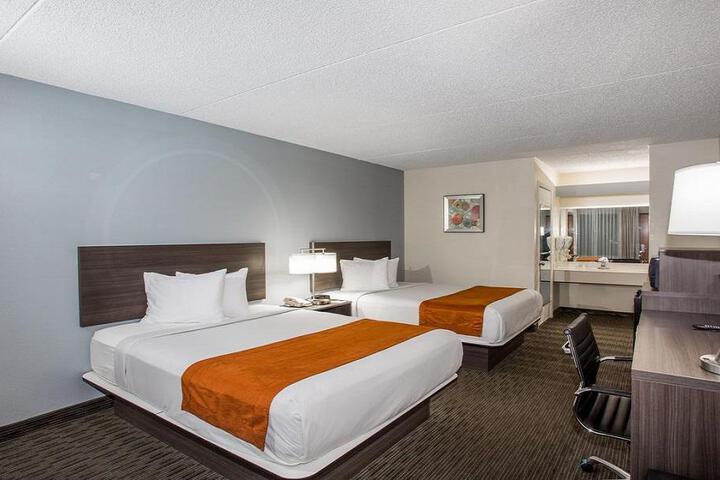 Double Accessible King Size Bed