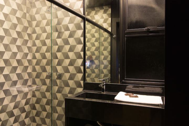 Room 15 of 22
