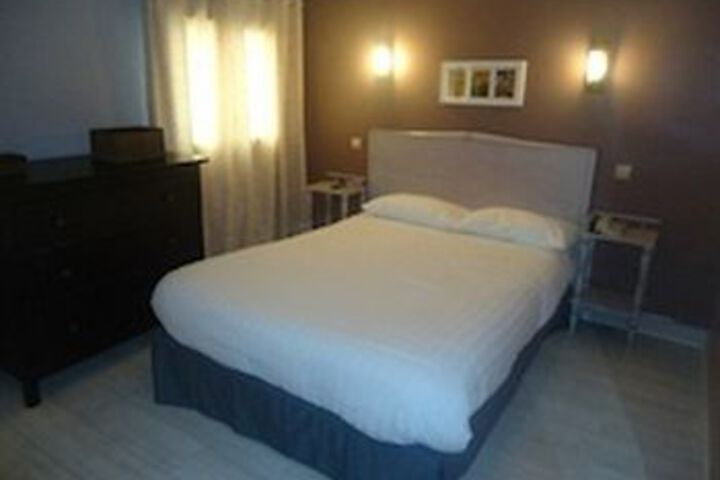 Room 14 of 23