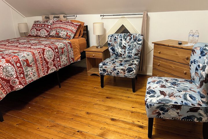 Room 51 of 103