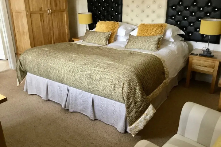guest_rooms