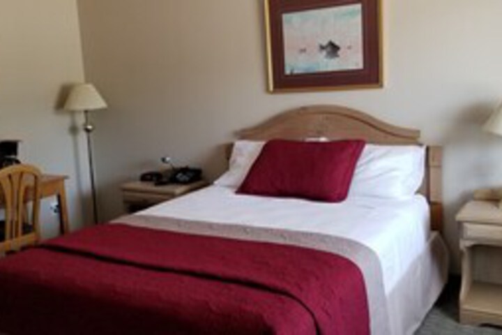Room 32 of 51