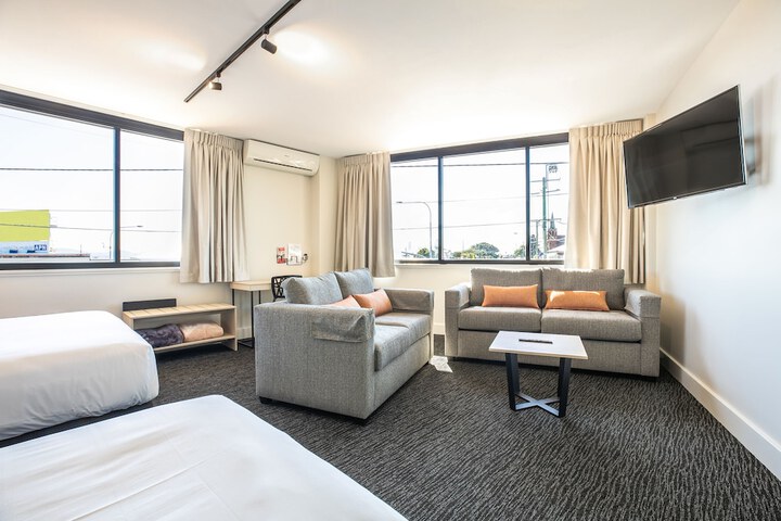 Room 15 of 31