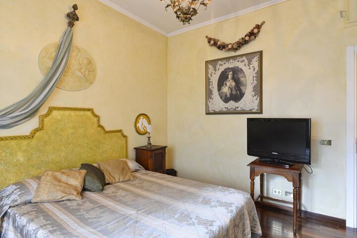 Room 16 of 51