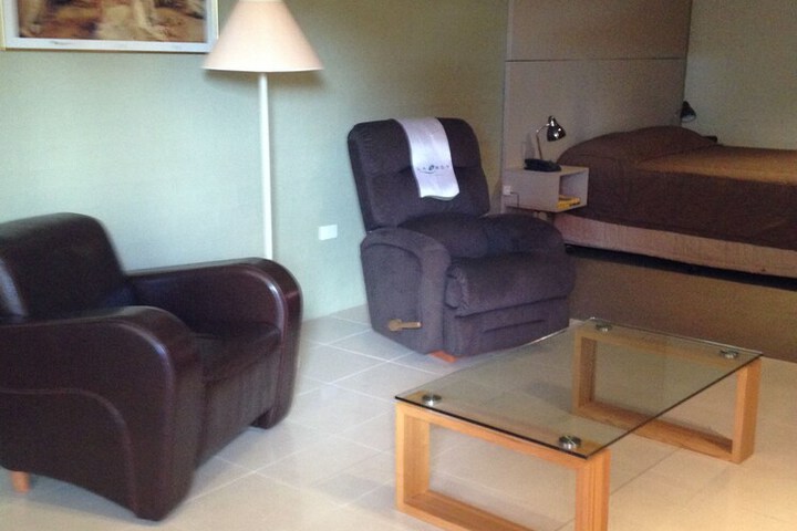 Room 14 of 37
