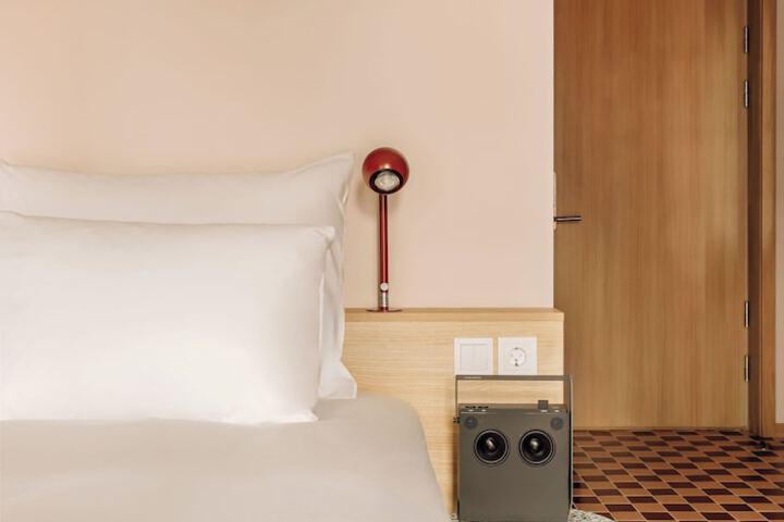 Room 89 of 232