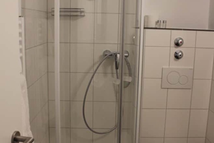 Room 10 of 10
