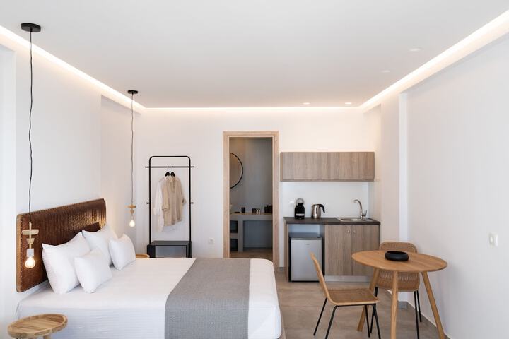 Room 7 of 44