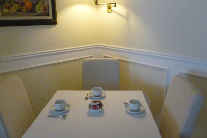 Dining Photos