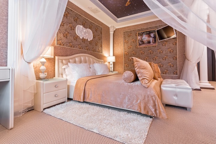 Room 18 of 82