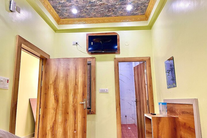 Room 15 of 41