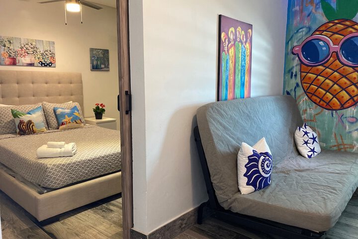 Room 32 of 64