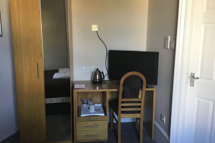 Room 27 of 57