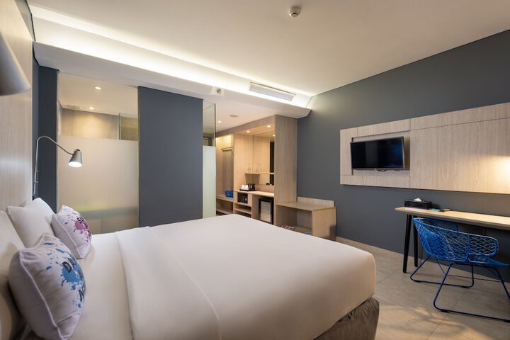 Room 7 of 53