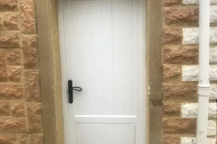 Room 3 of 12