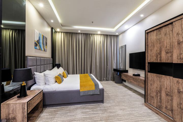 Room 16 of 48