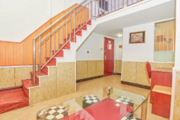 Fengjing Business Hotel