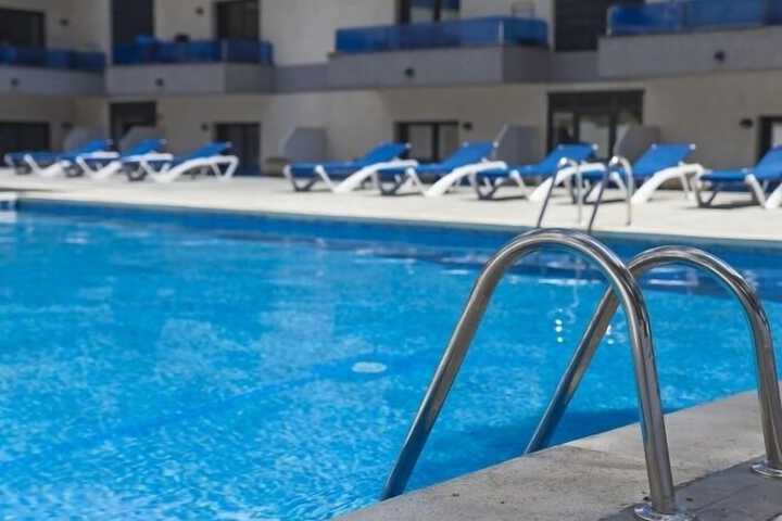 Pools & Facilities