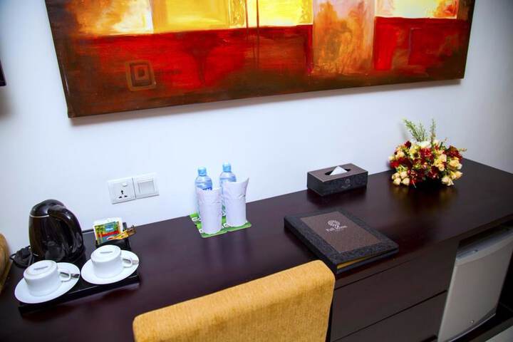 Room 21 of 47