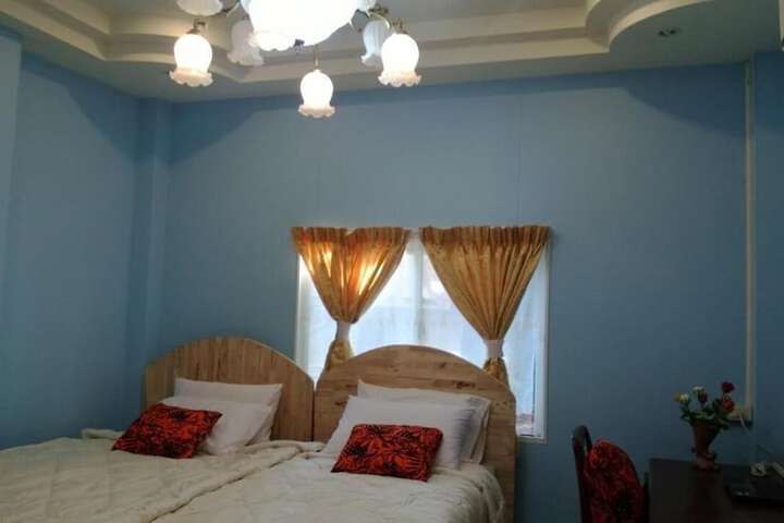 Room 17 of 50