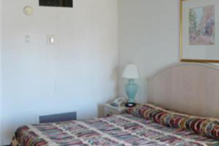 Central Plaza Hotel